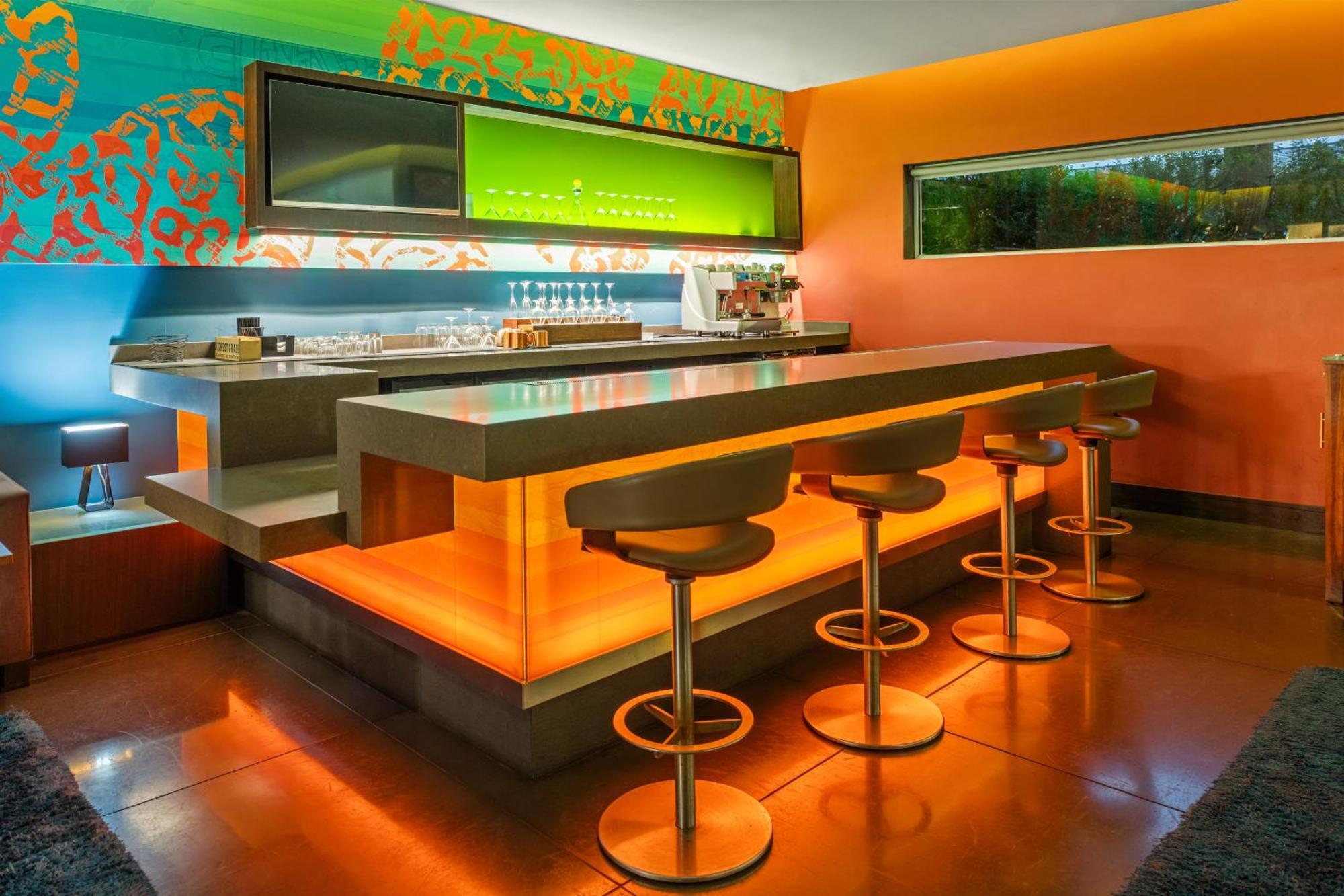 Sirtaj - Beverly Hills Los Angeles Exterior photo