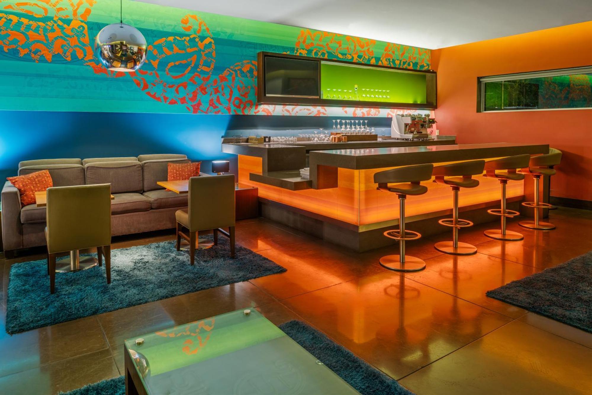 Sirtaj - Beverly Hills Los Angeles Exterior photo